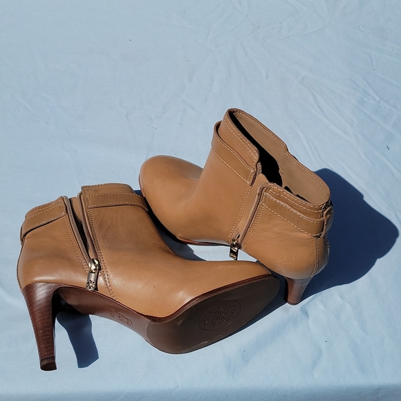 Tory Burch BRISTOL Ankle Boot - Picture 1 of 4